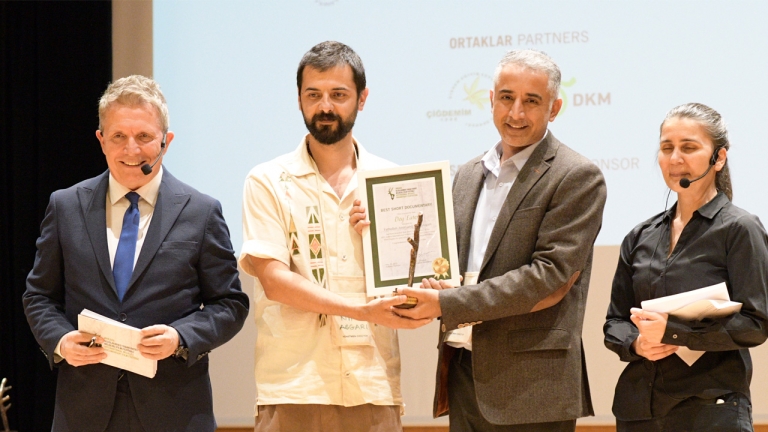 فیلم سگ خور در جشنواره حیات وحش آنکارا